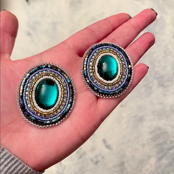 Beaded earrings with fingernail posts - Picture 3 of 3